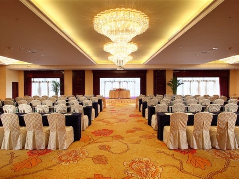 Wyndham Grand Plaza Royale Palace Chengdu Zewnętrze zdjęcie